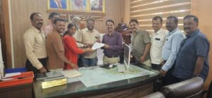 ಗೋಪಾಲಗೌಡ ಮತ್ತು ಸ್ವಾಮಿ ವಿವೇಕಾನಂದ ಬಡಾವಣೆ ನಿವಾಸಿಗಳಿಂದ ಪಾಲಿಕೆ ಆಯುಕ್ತರಿಗೆ ಮನವಿ…