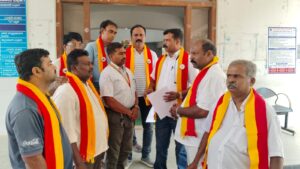 ಕರವೇ ಸ್ವಾಭಿಮಾನಿ ಬಣ ಅಧ್ಯಕ್ಷ ಕಿರಣ್ ಕುಮಾರ್ ನೇತೃತ್ವದಲ್ಲಿ ಜಿಲ್ಲಾಧಿಕಾರಿಗಳಿಗೆ ಮನವಿ…