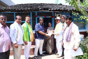 ಕುಕ್ಕವಾಡದ ಕಲ್ಲೇಶ್ವರ ಬಡಾವಣೆಯಲ್ಲಿ ಸಮರ್ಥ್ ಶಾಮನೂರು ಪರ ಶಿಕ್ಷಣ ಸಚಿವ.ಎಸ್.ಮಧು ಬಂಗಾರಪ್ಪನವರಿಂದ ಭರ್ಜರಿ ಮತಯಾಚನೆ…