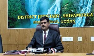 ಸಮಾಧಾನ ಸಮಾರೋಹ-ರಾಷ್ಟ್ರೀಯ-ವಿಶೇಷ ಲೋಕ್ ಅದಾಲತ್‌ಗಳ ಆಯೋಜನೆ ಸಾರ್ವಜನಿಕರಿಗೆ ಸೌಲಭ್ಯ ಬಳಸಿಕೊಳ್ಳಲು ಮನವಿ : ನ್ಯಾ.ಸಂತೋಷ್.ಎಂ.ಎಸ್…