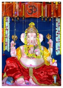 ಹಿಂದೂ ಮಹಾಸಭಾ ಗಣಪತಿಯ ರಾಜಭೀದಿ ಉತ್ಸವದ ರಸ್ತೆಯಲ್ಲಿ ವಿಶೇಷ ಅಲಂಕಾರದ ಛಾಯಾಚಿತ್ರಗಳು…