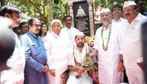 ಬೆಂಗಳೂರಿನಲ್ಲಿ ರಾಜ್ಯದ ಮೊದಲ ‘ಗಾಂಧಿ ಸ್ಮಾರಕ ಸ್ತಂಭ’ವನ್ನು ಅನಾವರಣಗೊಳಿಸಿದ ಮುಖ್ಯಮಂತ್ರಿ ಡಿ.ಕೆ. ಶಿವಕುಮಾರ್…